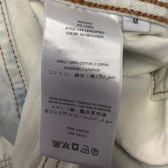 NEW! RE/DONE Size Medium Cropped Denim Trucker Jacket Sunbleach $385 msrp I9-5 - Picture 9 of 9